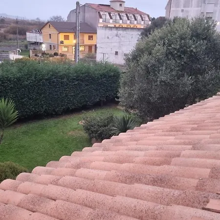 Casa Con Jardin A 15 Minutos De La Playa De La Lanzada Semesterbostad